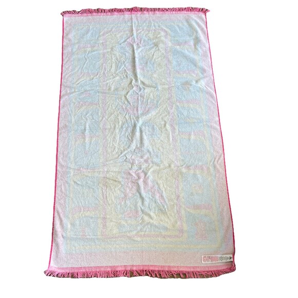 Disney Parks 2024 Disney World Adventure Beach Bath Towel 33"×61" - Picture 2 of 3